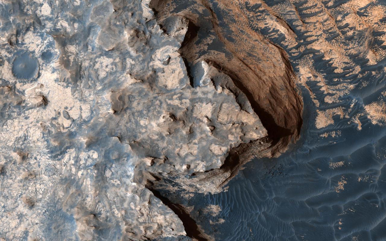 Patrones minerales sobre la superficie de Marte